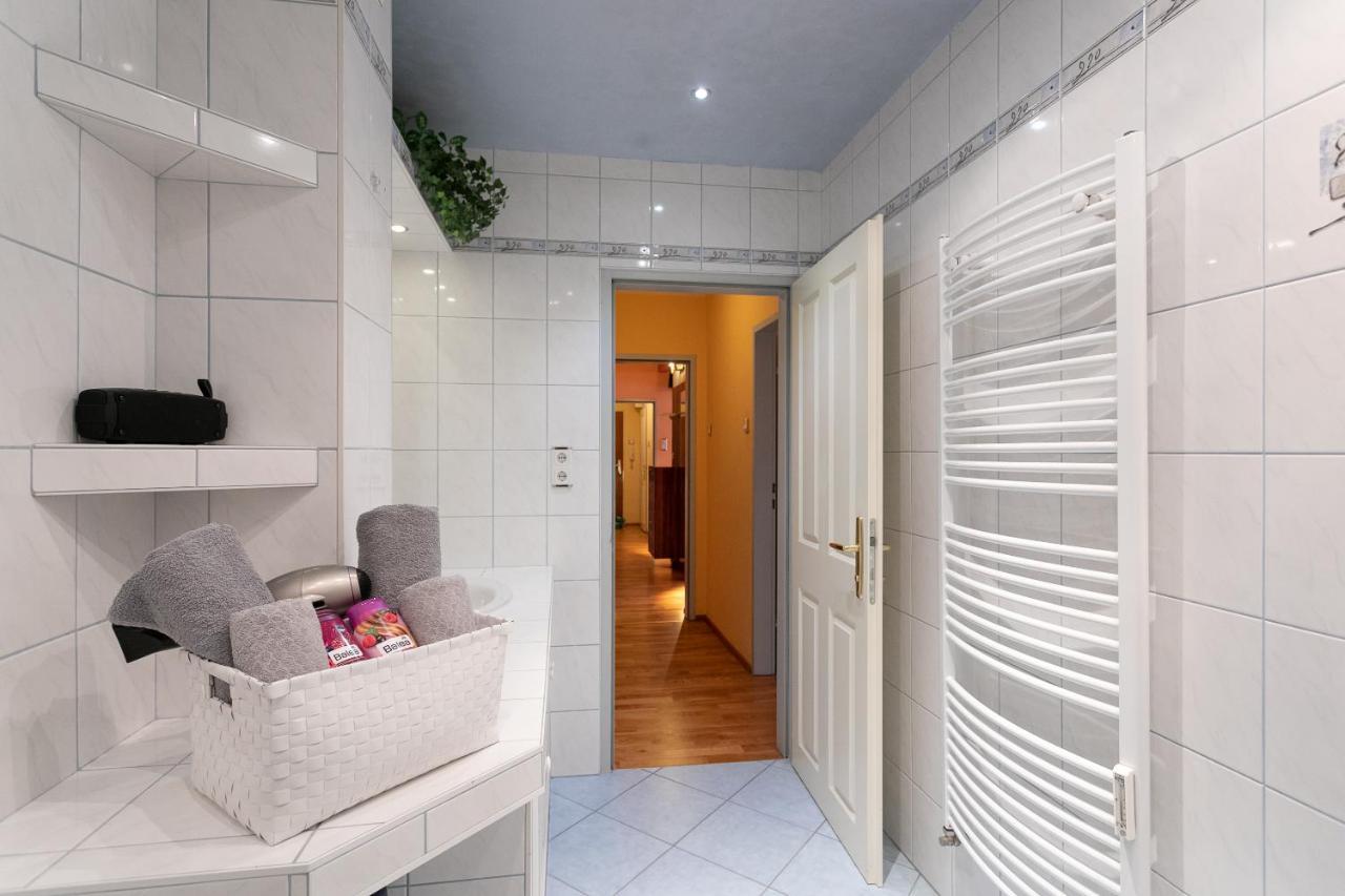 Zentrales Apartment In U-Bahn Naehe & Hauptbahnhof Wien Eksteriør billede