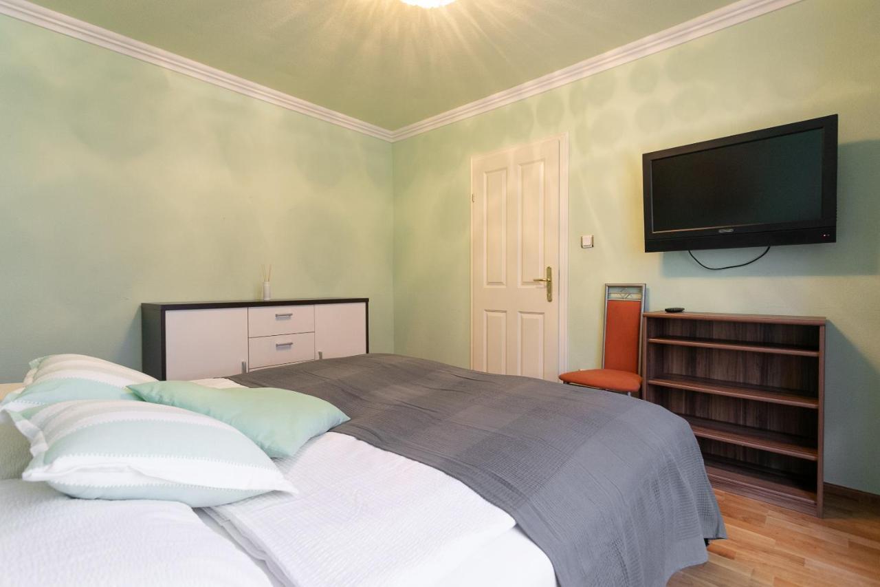 Zentrales Apartment In U-Bahn Naehe & Hauptbahnhof Wien Eksteriør billede